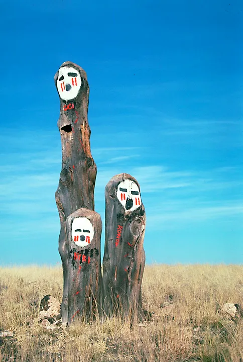 totems-1.webp